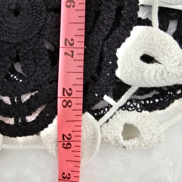 House of Harlow 1960 Black and White Open Knit Crochet Sleeveless Vest One Size - Picture 12 of 12